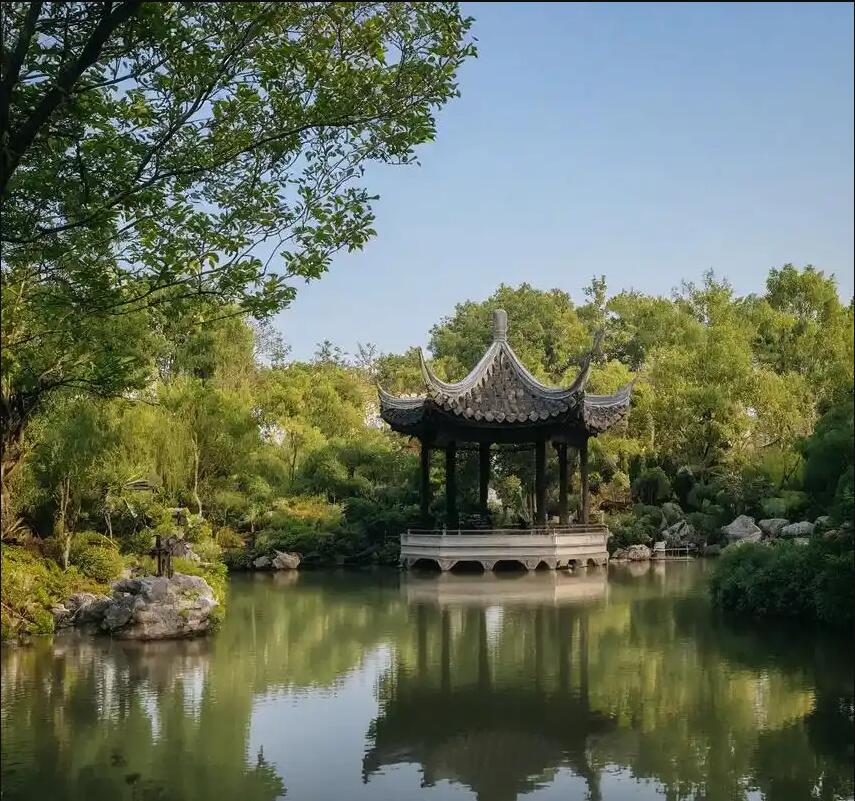 北京朝阳路口餐饮有限公司